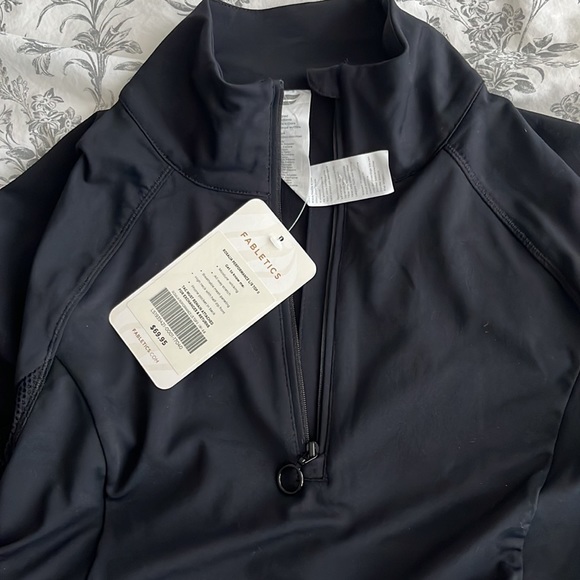 NWT Fabletics Rosalia Performance Jacket - Picture 9 of 11